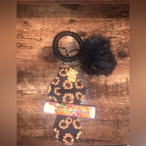 NWT Sunflower Chapstick Holder Keychain Set